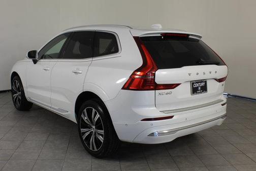 2022 Volvo XC60 B5 Inscription