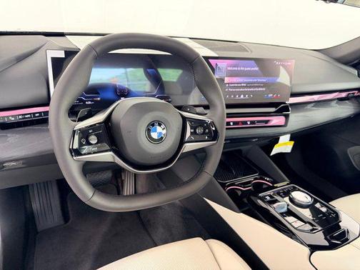 Black Sapphire Metallic 2027 BMW 530 i