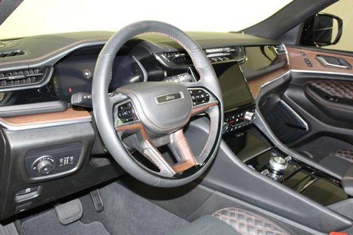 2024 Jeep Grand Cherokee L Summit