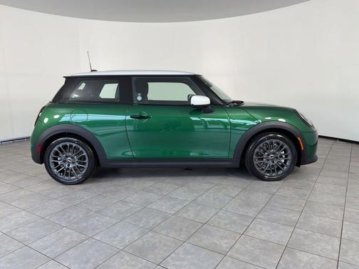 British Racing Green IV Metallic 2026 MINI Hardtop Cooper S