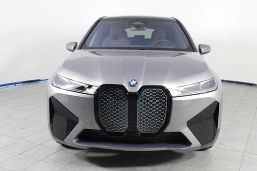 2025 BMW iX xDrive50