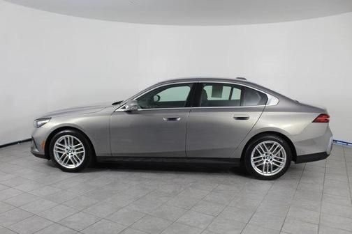 2024 BMW 530 i