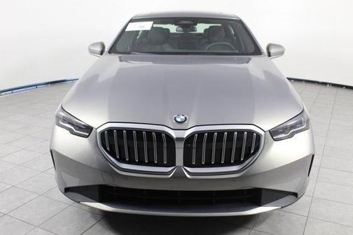 2024 BMW 530 i