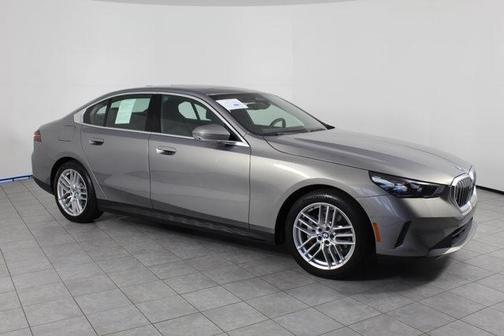 2024 BMW 530 i