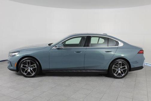 2026 BMW i5 xDrive40