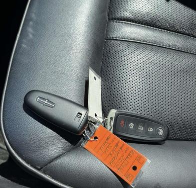 2014 Lincoln MKX Base