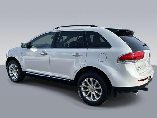 2014 Lincoln MKX Base