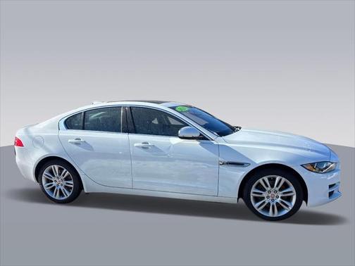 2019 Jaguar XE 25t Premium