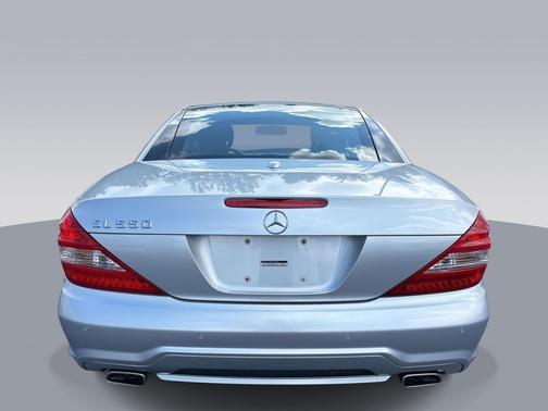 2009 Mercedes-Benz SL-Class V8