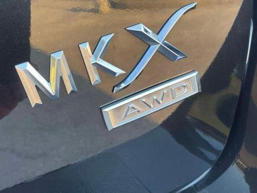 2011 Lincoln MKX Base