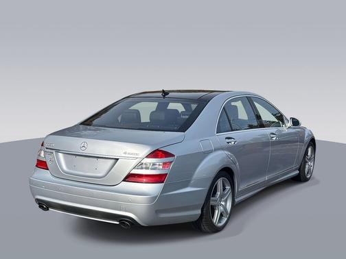 2009 Mercedes-Benz S-Class 4MATIC