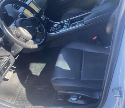 2019 Jaguar XE 25t