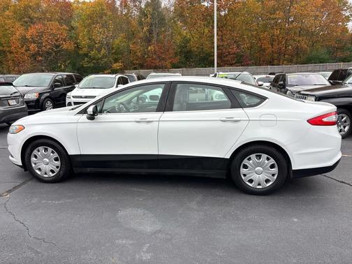 2014 Ford Fusion S