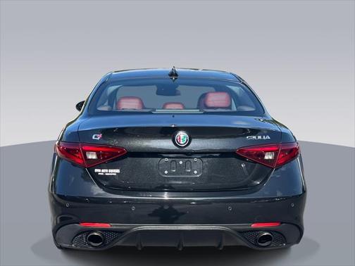 2017 Alfa Romeo Giulia Ti