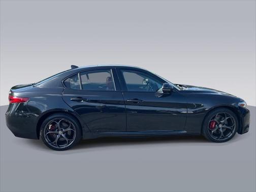 2017 Alfa Romeo Giulia Ti