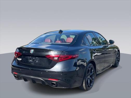 2017 Alfa Romeo Giulia Ti