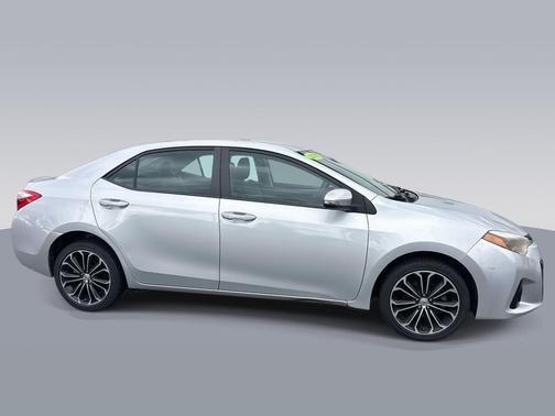 2015 Toyota Corolla S Plus