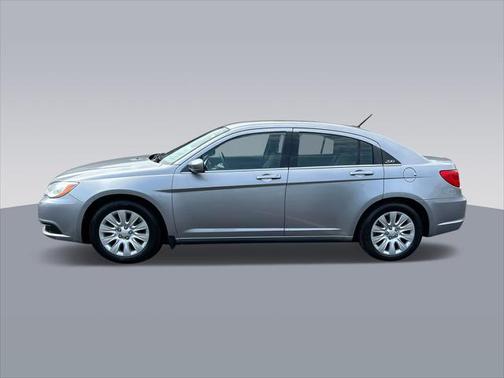 2014 Chrysler 200 LX