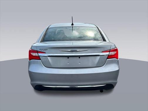 2014 Chrysler 200 LX
