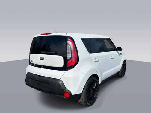 Clear White 2016 Kia Soul Base