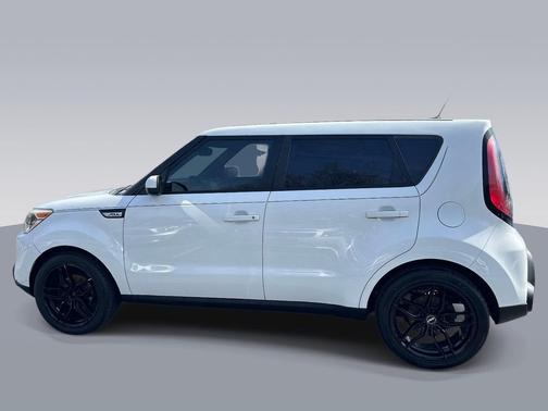 Clear White 2016 Kia Soul Base