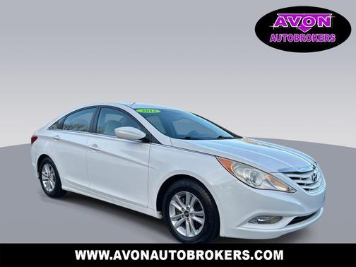 2013 Hyundai SONATA GLS