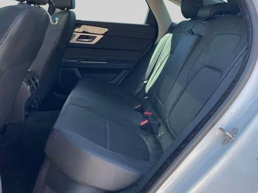 2016 Jaguar XF 35t Premium