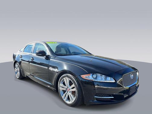 2014 Jaguar XJ Base