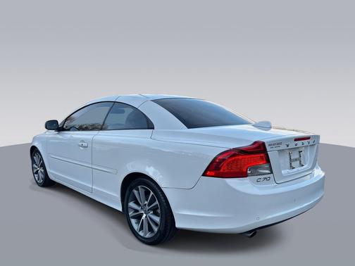 2012 Volvo C70 2dr Conv T5 Premier Plus