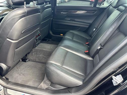 2015 BMW 750 Li xDrive