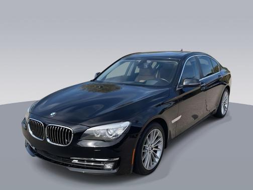 2013 BMW 750 i xDrive