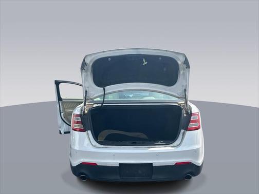 2015 Ford Taurus SEL