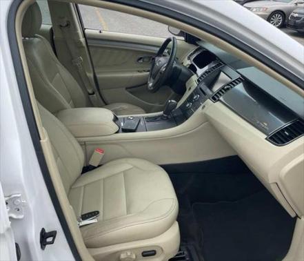 2015 Ford Taurus SEL