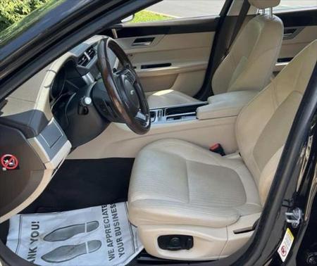 2016 Jaguar XF 35t Prestige