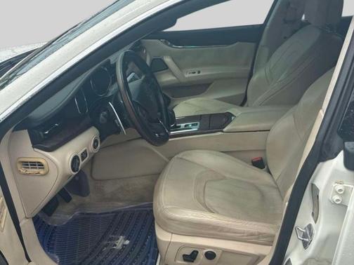 Bianco 2014 Maserati Quattroporte 4dr Sdn Quattroporte GTS