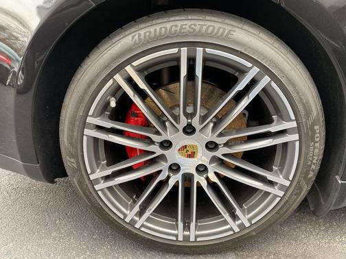 2014 Porsche Panamera Turbo