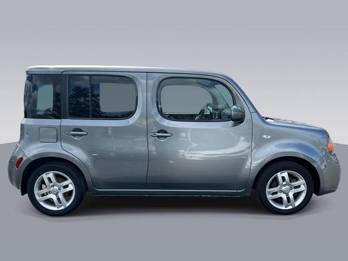 Steel Gray 2011 Nissan Cube 1.8SL