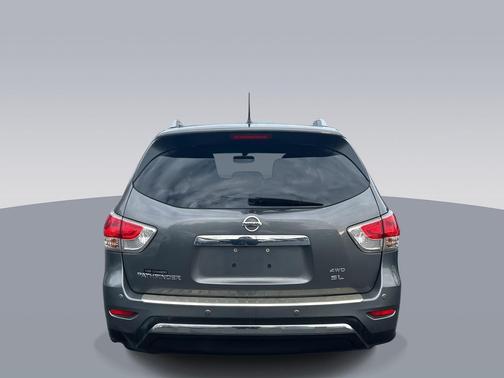 2015 Nissan Pathfinder SL