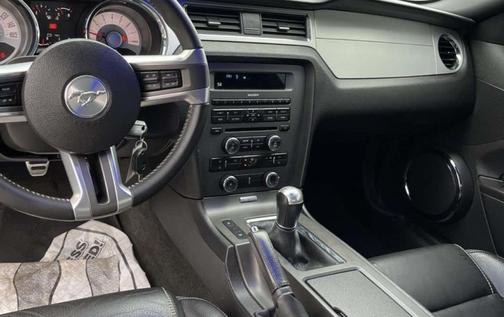 2012 Ford Mustang GT Premium