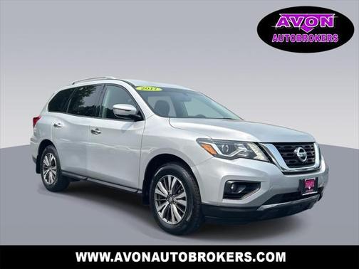 2017 Nissan Pathfinder SV
