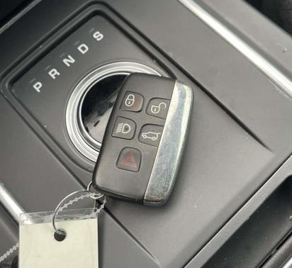 2019 Land Rover Discovery Sport SE