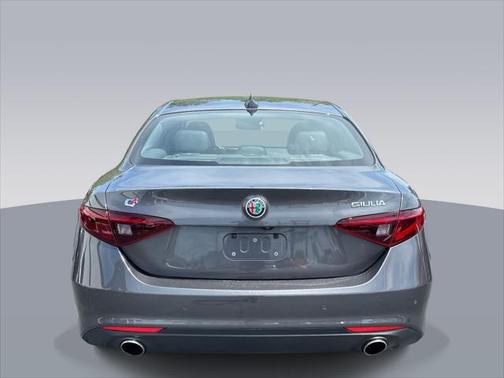 2019 Alfa Romeo Giulia Base
