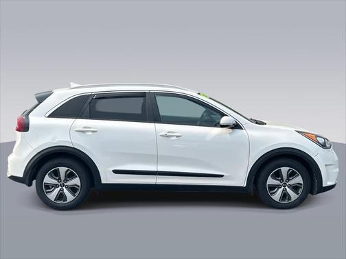 2017 Kia Niro EX