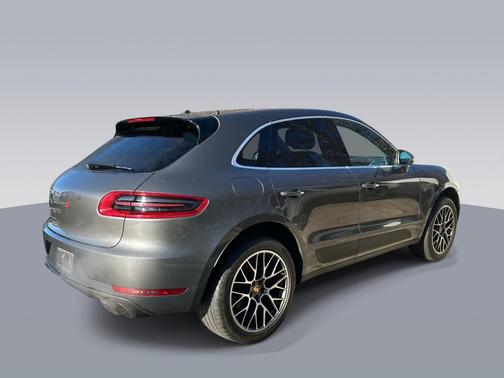 2015 Porsche Macan S