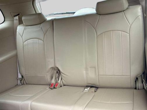 Gold Mist Metallic 2011 Buick Enclave CXL