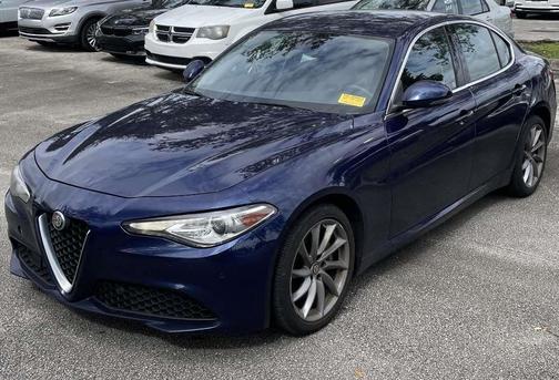 2017 Alfa Romeo Giulia Base
