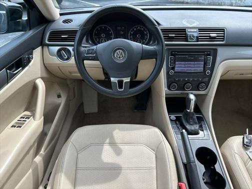 2015 Volkswagen Passat 1.8T Limited Edition