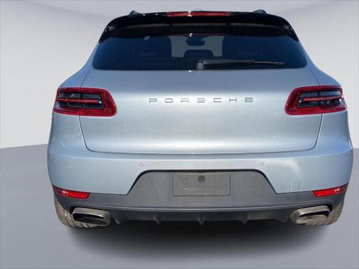2018 Porsche Macan Sport Edition