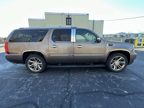 2012 Cadillac Escalade ESV Platinum Edition