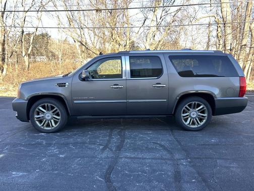 2012 Cadillac Escalade ESV Platinum Edition